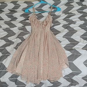 Guess: Ruffled Floral Dress